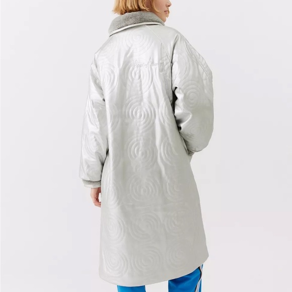 The 60 Cosmo Faux Fur Coat - Picture 3 of 8